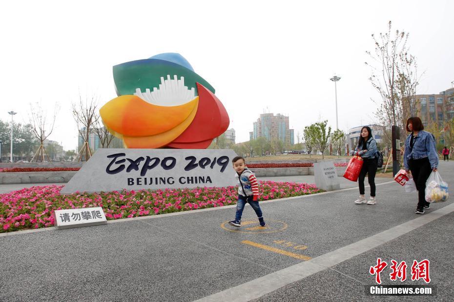 芜湖大学城门口怎么找大学生(五寨县),芜湖大学城学生澳门皇冠app的联系方式